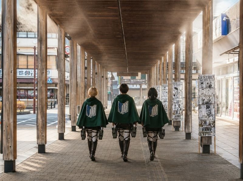 Fukuoka Attack on Titan Full-Day Pilgrimage Tour with Levis Bronze Figure - At a glance