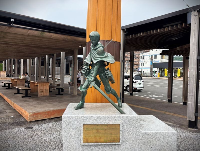 Fukuoka Attack on Titan Full-Day Pilgrimage Tour with Levis Bronze Figure - The bus is a practical advantage, not just a comfort