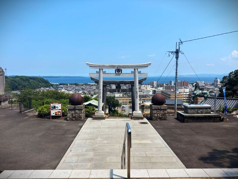Fukuoka Attack on Titan Full-Day Pilgrimage Tour with Levis Bronze Figure - Guides are a major part of the experience