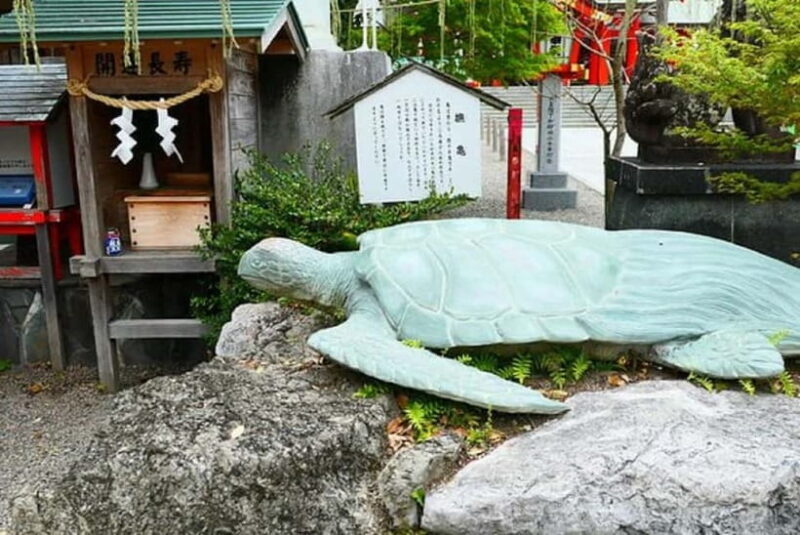 Fukuoka: Hakozaki Shrine, War Monument, & Tower Walk Tour - FAQ