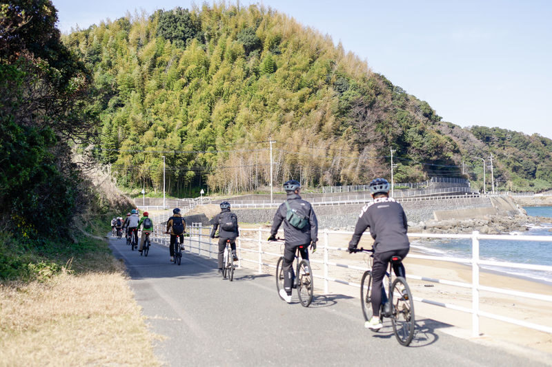 Fukuoka Itoshima: Bike Rental & Guided Tours - What the price covers, and what it does not