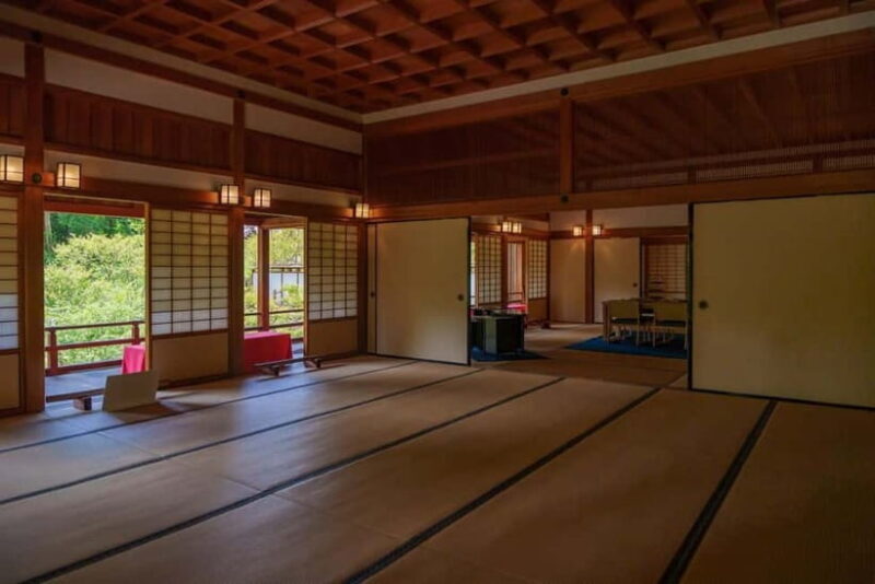 Fukuoka: Kitakyushu Manga & Castle Guided Tour - Key Points