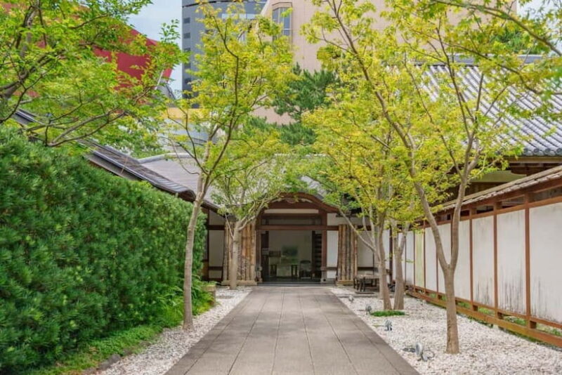 Fukuoka: Kitakyushu Manga & Castle Guided Tour - Who Will Love This Tour?