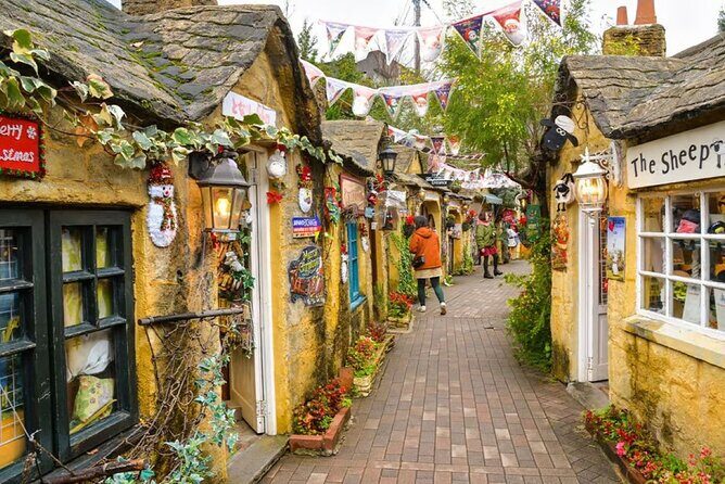 Fukuoka Kyushu Dazaifu, Nyoirin-ji Temple and Yufuin Day Tour - FAQ