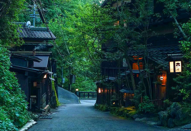 Fukuoka Mount Aso and Kurokawa Onsen Volcano Day Trip Experience - Kusasenri: room to breathe, if time allows