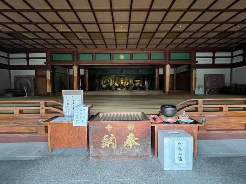 Fukuoka: Ohori Park and Tochoji Temple Walking Tour - Who Should Consider This Tour?