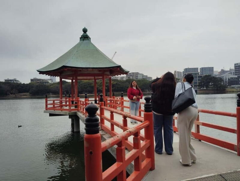 Fukuoka: Ohori Park Walking Tour with Guide - Key Points
