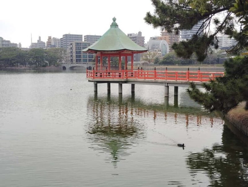 Fukuoka: Ohori Park Walking Tour with Guide - The Value of a Guided Walk in Ohori Park