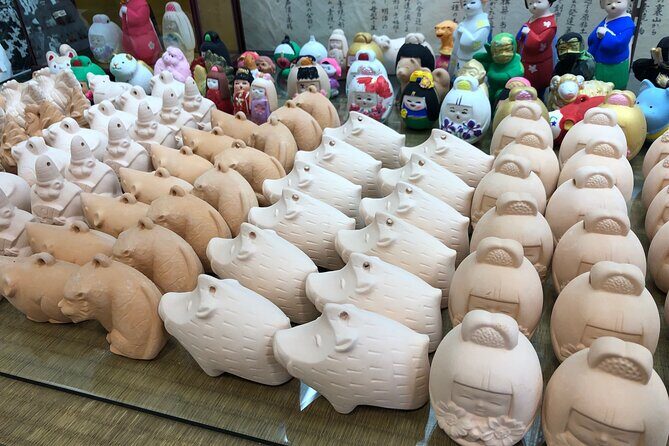 Fukuoka Open Top Bus and Hakata Doll Painting Experience with Guide - Key Points