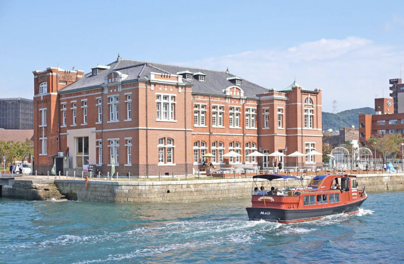 Fukuoka private car charter service: Mojiko, Karato Market, Kokura Castle, Miyajidake Shrine, Munakata Taisha, Kawachi Wisteria Garden, Sarakurayama night view, etc. - The short version: what matters most