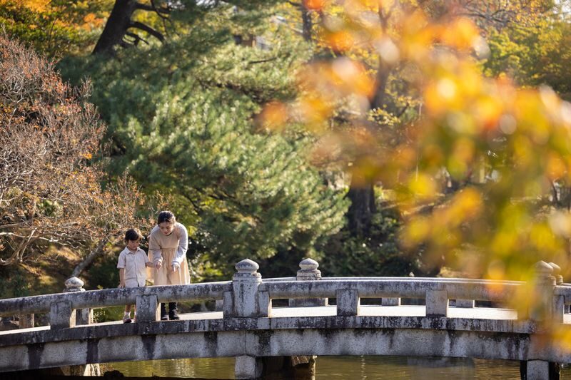 Fukuoka: Professional Photography Experience for Couples, Families, and Children - Travel Photography - Chinese/Cantonese/English Service - Timing, clothes, and weather