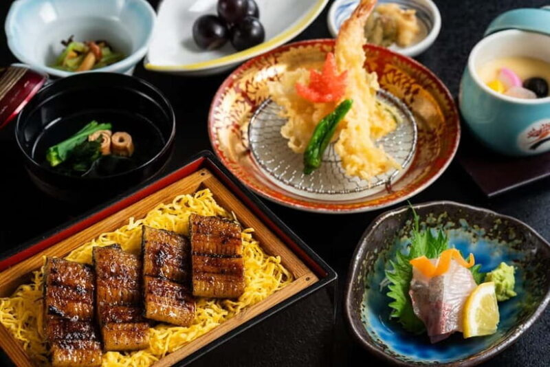 Fukuoka: Yanagawa River Cruise & Lunch Private Guided Tour - Key Points