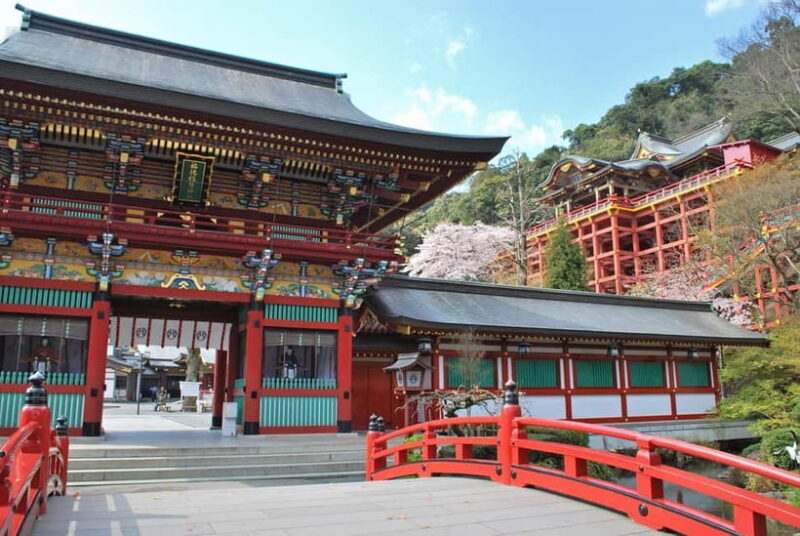 Fukuoka: Ytoku Inari Shrine & Ureshino Guided Tour - Exploring Kyushu’s Hidden Gems from Fukuoka