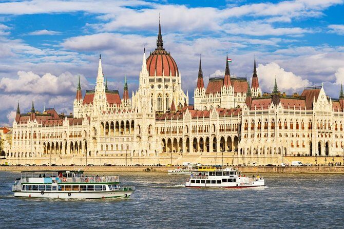 Full Day 7 hours Private Budapest City Tour With Lunch and Cruise - Lunch and River Cruise: A Perfect Pause