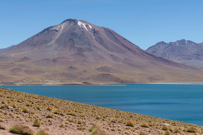 Full day Altiplanic Lagoons + Red stones viewpoint + Salar de Atacama - Key Points