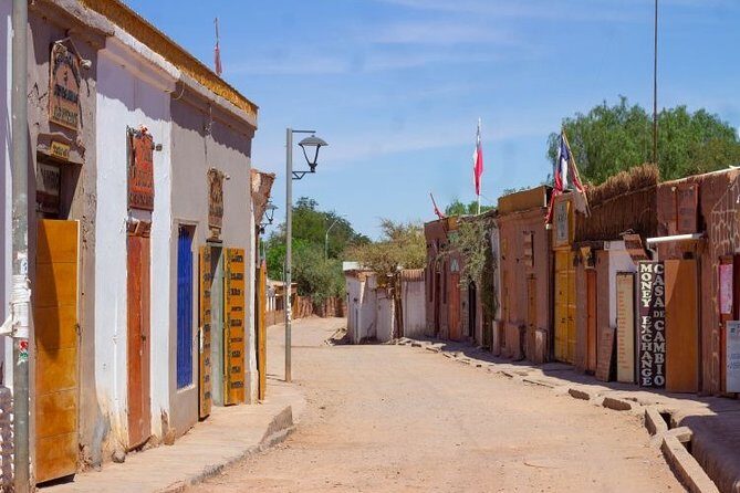 Full day Altiplanic Lagoons + Red stones viewpoint + Salar de Atacama - FAQs