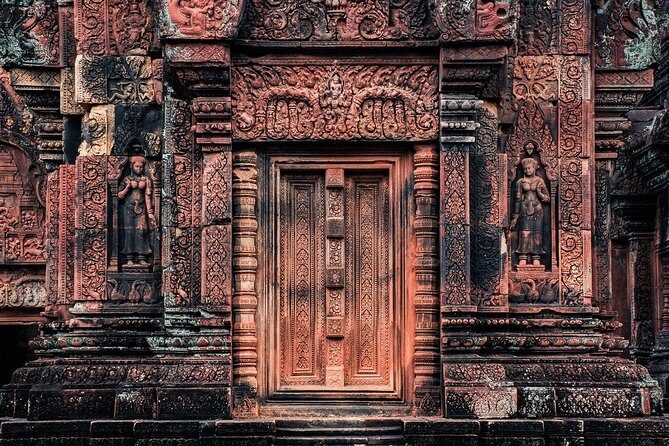 Full-Day Angkor Wat Sunrise & Sunset & All Must-See Private Tour - Climbing Phnom Bakheng for Sunset