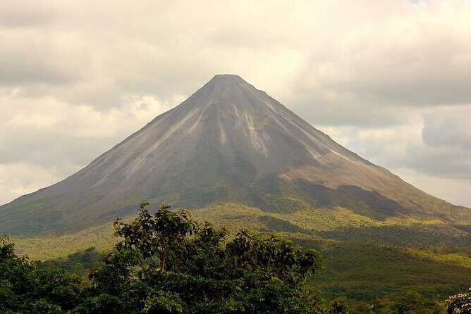 Full Day Arenal Volcano Hike and Hot Spring Experience with Lunch - Key Points