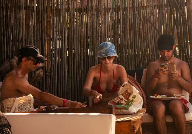 Full day at Isla baru playa blanca in Mambo Beach club - The Sum Up