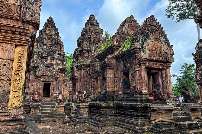 Full Day Banteay Srei Beng Mealea and Koh Ker Small Group Tour - Key Points