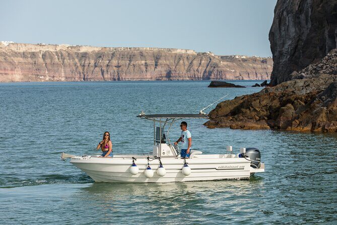 Full Day Boat Rental with License in Santorini - Exploring Santorini by Boat: The Full-Day Rental Experience