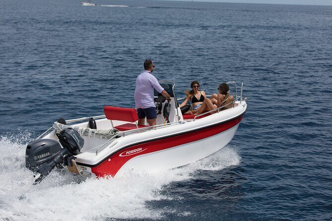 Full Day Boat Rental Without a License in Santorini - Who Would Love This Experience?