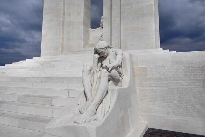 Full-Day Canadian WW1 Vimy and Somme Battlefield Tour from Arras - Discover the Battlefields of WWI: A Full-Day Canadian Vimy and Somme Tour from Arras