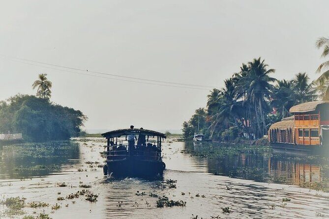 Full Day Canoe Cruise with Village Life and Local Food - A Full Day Exploring Kerala’s Backwaters by Canoe and Shikkara