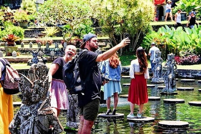 Full Day Car Charter - Who Should Consider This Tour?