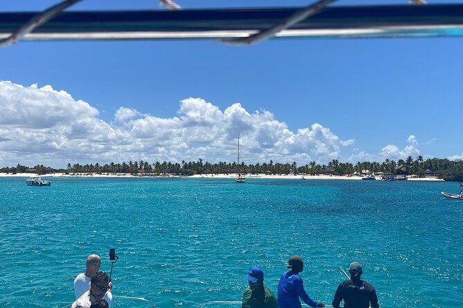 Full - Day Catalina Island Snorkel from Juan Dolio & Boca Chica - Key Points