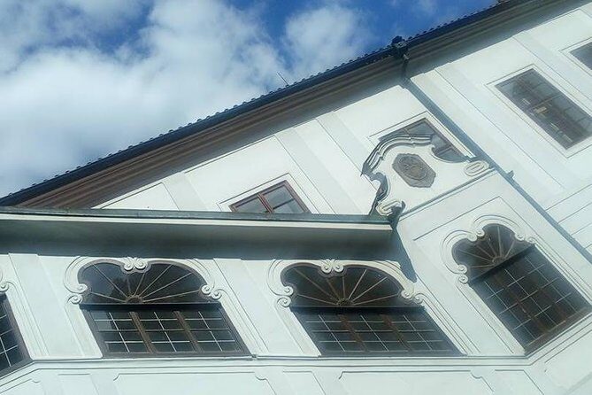 Full day Cesky Krumlov Private Tour - Relaxing in the Town Square