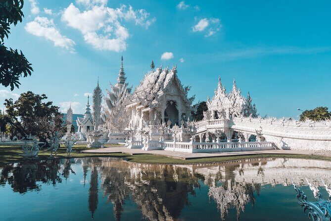 Full-Day Chiang Rai Temples Tour from Chiang Mai with Hot Spring - Exploring Chiang Rai’s Temples and Hot Springs: A Full-Day Journey from Chiang Mai