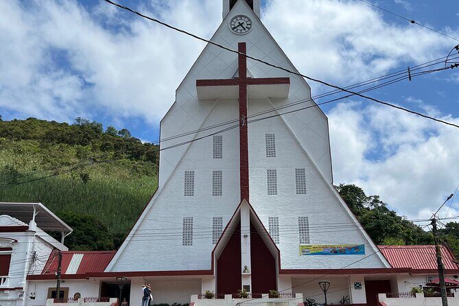 Full day Cisneros waterfalls and railway - FAQs