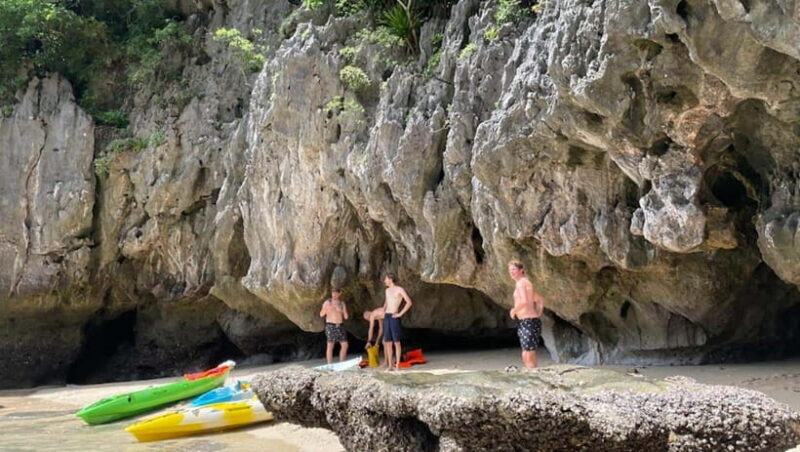 Full Day Cliff Jumping with Kayaking and Viet Hai village - Key Points