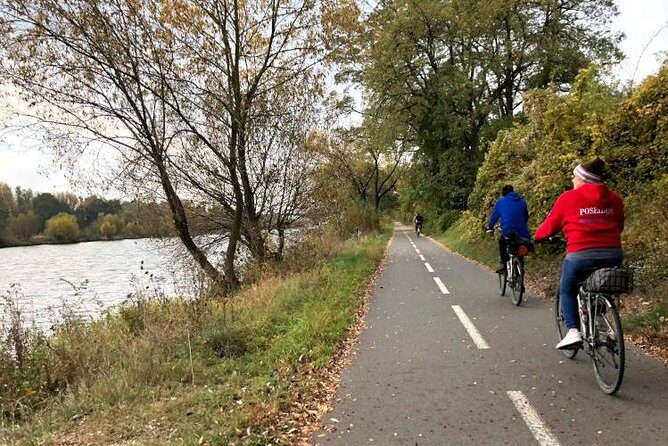 Full-Day Countryside E-Bike Tour to Karlstejn Castle (small group - The Sum Up