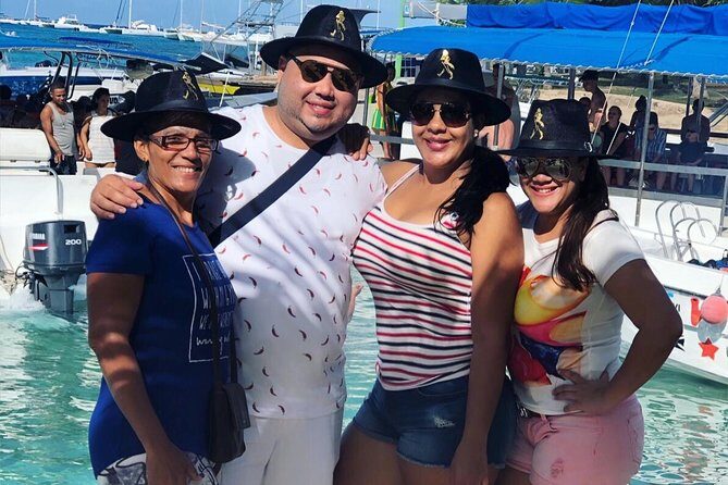 Full-Day Cruise to Saona Island - Natural Pool and Lunch - Who Is This Tour Best For?