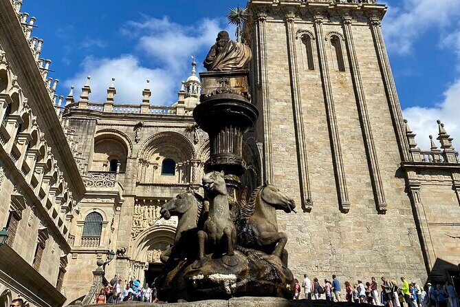 Full-Day Excursion to Santiago from Vigo for Cruisers Only - Key Points