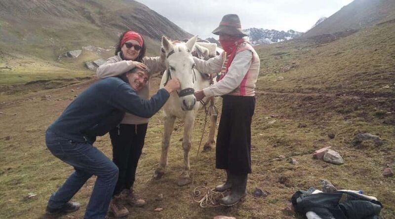 Full day excursion to the Rainbown Mountain on horses - Key Points