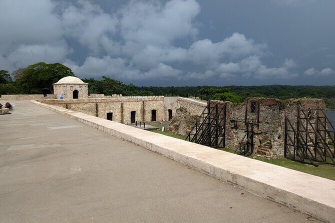 Full Day Fort San Lorenzo & Canal Expansion (Aqua Clara) Tour with Private Guide - Key Points