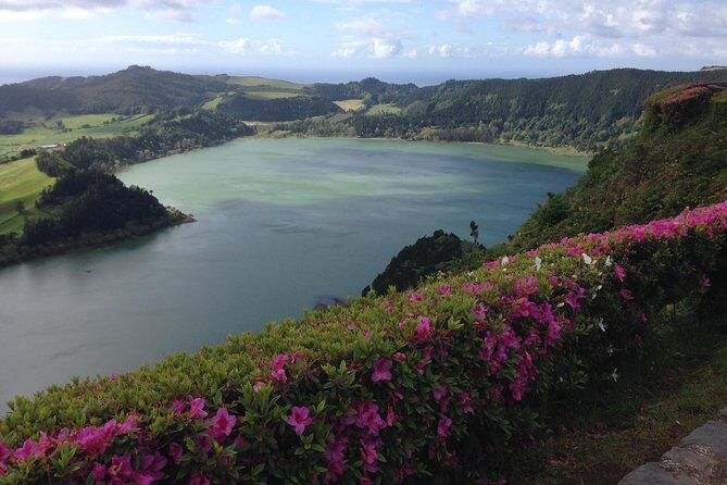Full-Day Furnas Adventure: Lake, Fumaroles and Thermal Pools - Exploring the Heart of São Miguel: Full-Day Furnas Adventure