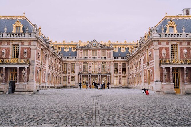 Full Day Giverny Monet's Gardens & Palace of Versailles - A Detailed Look at the Experience