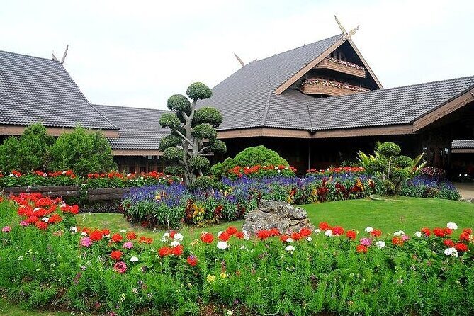 Full Day Group Tour in Chiang Rai - Key Points