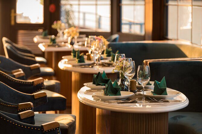 Full Day Group Tour in Halong - An In-Depth Look at the Full Day Tour in Halong Bay