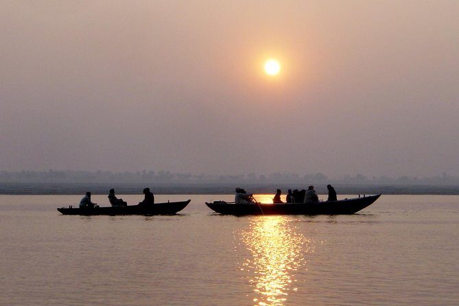Full day Guided City Tour of Varanasi in AC Car with a local - FAQ