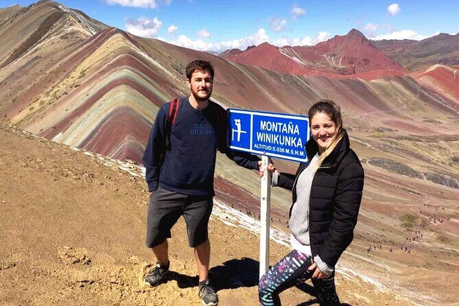 Full Day Guided Tour in Vinicunca Rainbow Mountain - Key Points