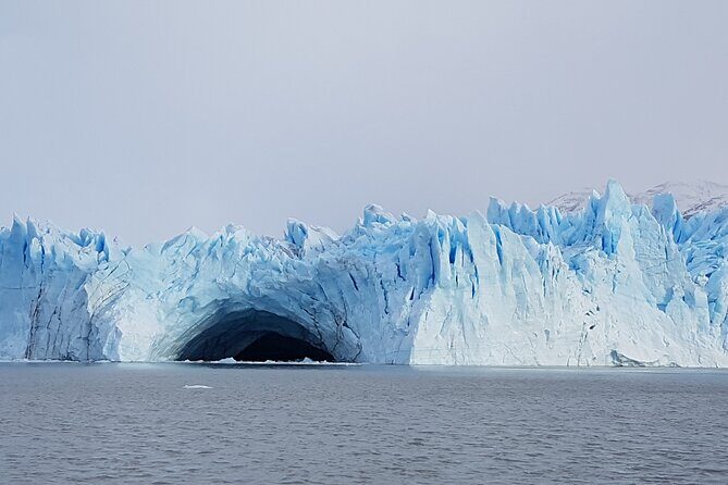Full Day Guided Tour Perito Moreno National Park and Glacier - Key Points