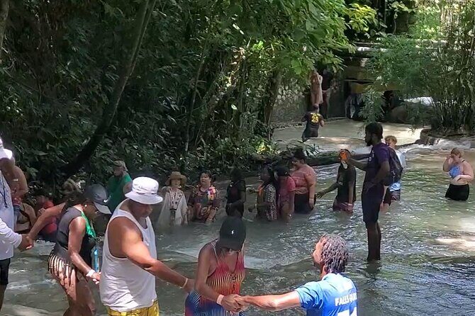 Full-Day Guided Tour to Dunns River Falls & shopping with lunch - A Guided Day of Adventure and Culture in Jamaica