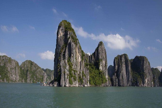 Full-Day Halong Bay Tour Including Kayaking from Hanoi - The Itinerary in Detail: What You Can Expect