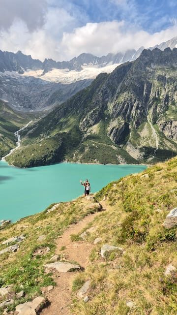 Full-Day Hiking Swiss Alps and Lake with Pick-up - Who Is This Tour Best For?