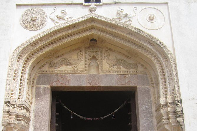 Full Day Hyderabad Tour in Private Car with Guide & Ethnic Lunch - Who Should Consider This Tour?